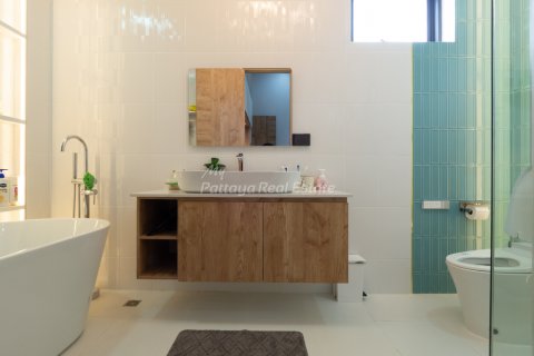 Studio in Bang Lamung, Thailand № 132221 - photo 20