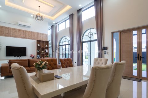 Studio in Bang Lamung, Thailand № 132221 - photo 9