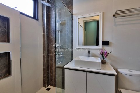 Дом в Паттайе, Таиланд с 3 спальнями  № 132223 - фото 12