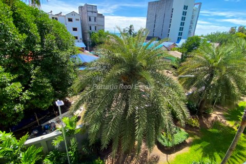 Condo on Jomtien Beach, Pattaya, Thailand, 2 bedrooms  № 132222 - photo 19