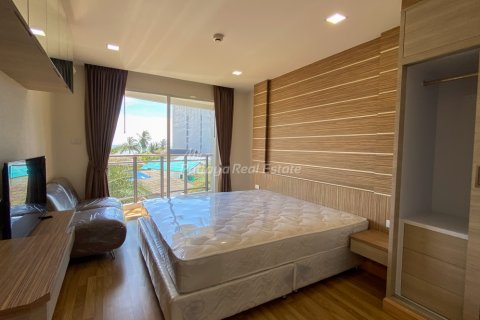 Condo on Jomtien Beach, Pattaya, Thailand, 2 bedrooms  № 132222 - photo 15