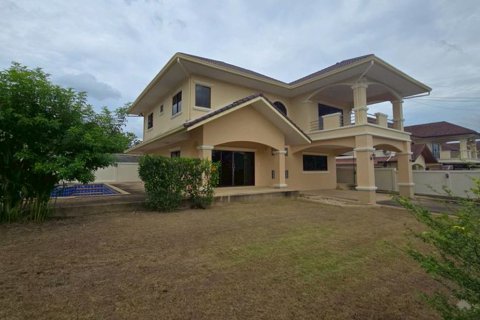 Дом в Банг Ламунге, Таиланд с 5 спальнями № 132224 - фото 2