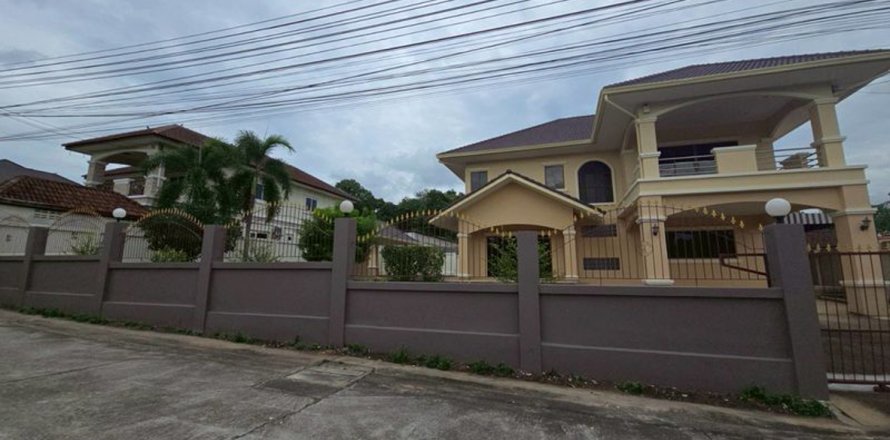 Дом в Банг Ламунге, Таиланд с 5 спальнями № 132224