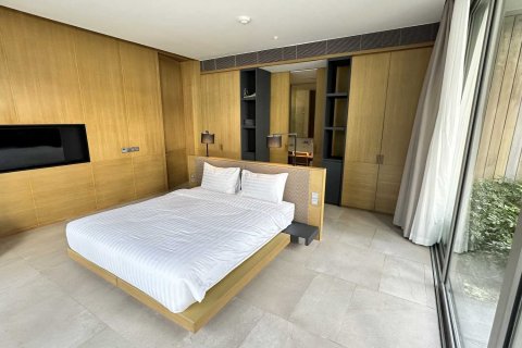 Condo in Kamala, Thailand, 2 bedrooms  № 124088 - photo 17