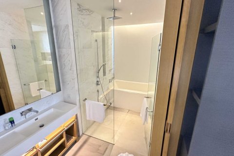 Condo in Kamala, Thailand, 2 bedrooms  № 124088 - photo 15