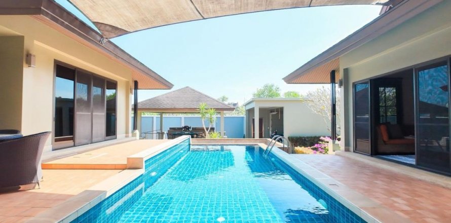 Villa à Chalong, Thaïlande 3 chambres № 124089