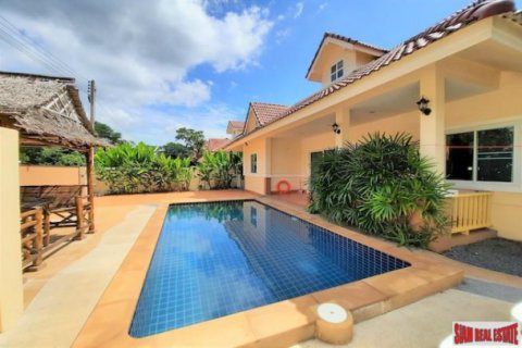 Вилла в Ао-Нанге, Таиланд с 19 спальнями  № 124091 - фото 1