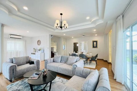 House in Chiang Mai, Thailand 4 bedrooms № 126337 - photo 7