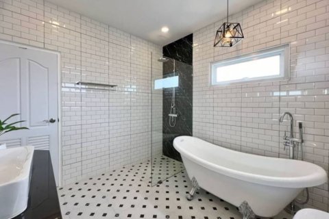 House in Chiang Mai, Thailand 4 bedrooms № 126337 - photo 16