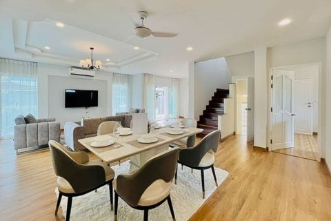 House in Chiang Mai, Thailand 4 bedrooms № 126337 - photo 5