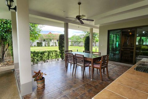 Villa in Chiang Mai, Thailand 5 bedrooms № 126338 - photo 20