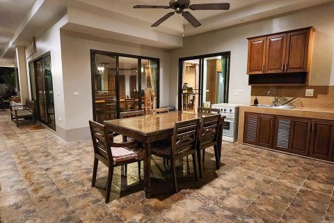 Villa à Chiang Mai, Thaïlande 5 chambres № 126338 - photo 21