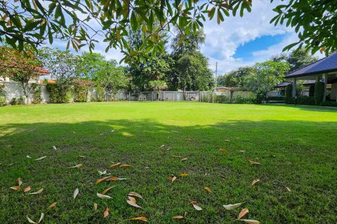 Villa in Chiang Mai, Thailand 5 bedrooms № 126338 - photo 13