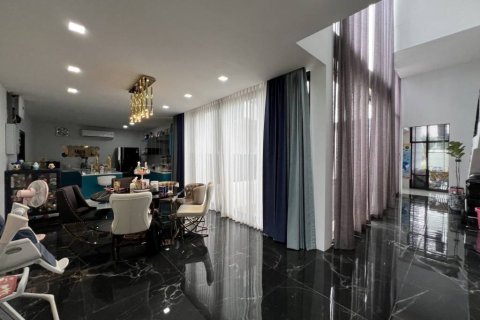 Дом в Чианграе, Таиланд с 5 спальнями  № 106780 - фото 8