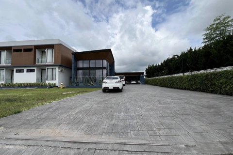 Дом в Чианграе, Таиланд с 5 спальнями  № 106780 - фото 2