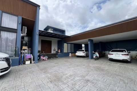 Дом в Чианграе, Таиланд с 5 спальнями  № 106780 - фото 3