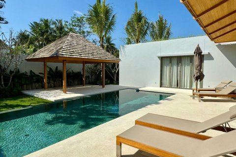 Villa in Phuket, Thailand 4 bedrooms № 85756 - photo 2