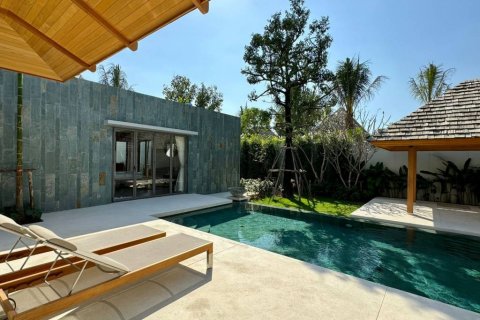Villa in Phuket, Thailand 4 bedrooms № 85756 - photo 1