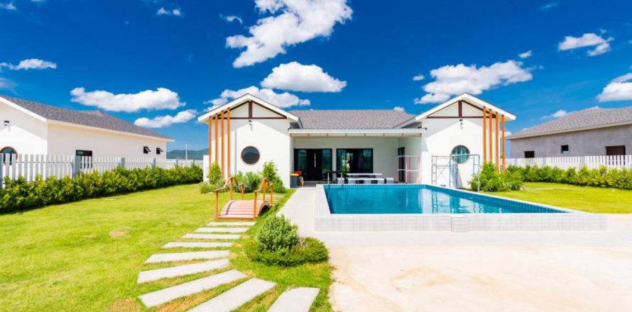 Вилла в Хуа Хине, Таиланд с 3 спальнями  № 104346