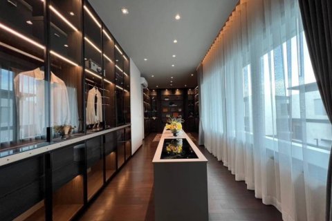 Дом в Бангкоке, Таиланд с 6 спальнями  № 86887 - фото 8