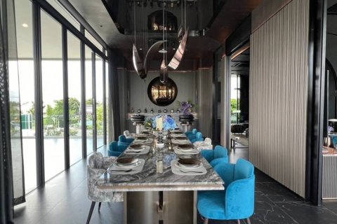 Дом в Бангкоке, Таиланд с 5 спальнями № 86885 - фото 2