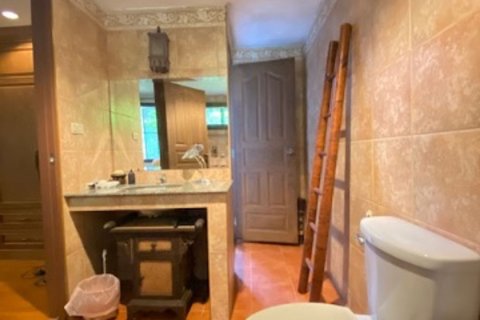 House in Chiang Mai, Thailand 4 bedrooms № 81188 - photo 19