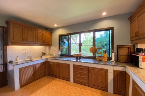 House in Chiang Mai, Thailand 4 bedrooms № 81188 - photo 23