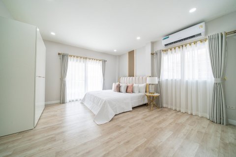 Дом в Паттайе, Таиланд с 5 спальнями  № 125547 - фото 19