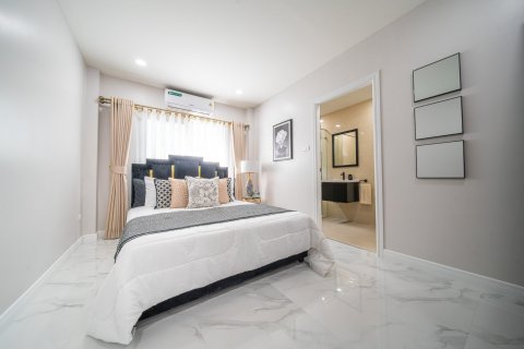 Дом в Паттайе, Таиланд с 5 спальнями  № 125547 - фото 24