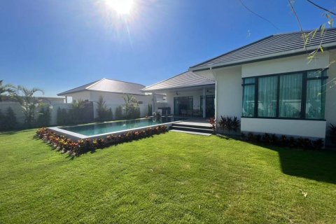 Villa in Hua Hin, Thailand 3 bedrooms № 126621 - photo 3