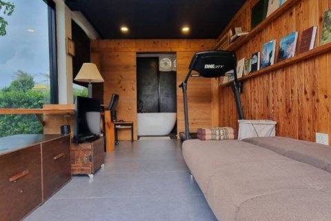 House in Bang Lamung, Thailand 9 bedrooms № 104592 - photo 5