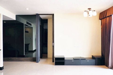 Кондоминиум с 3 спальнями в Бангкоке, Таиланд № 86184 - фото 2