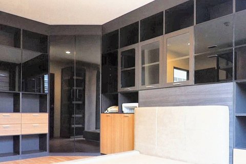 Кондоминиум с 3 спальнями в Бангкоке, Таиланд № 86184 - фото 8