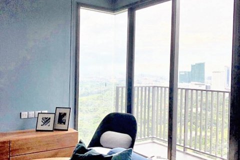 Кондоминиум с 2 спальнями в Чатучаке, Бангкок, Таиланд № 86180 - фото 4