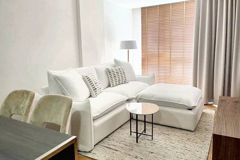 Condo in Bangkok, Thailand, 1 bedroom  № 86181 - photo 1