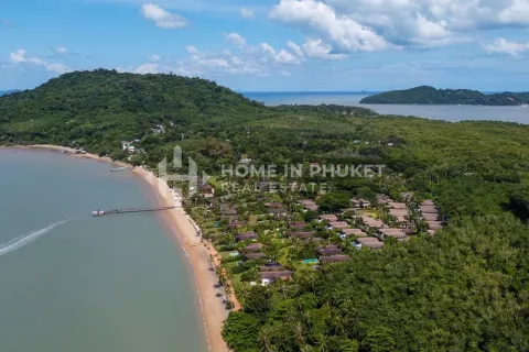 House in Phuket, Thailand 2 bedrooms № 131752 - photo 27