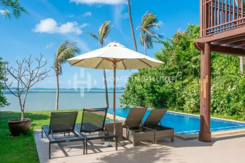 House in Phuket, Thailand 2 bedrooms № 131752 - photo 1