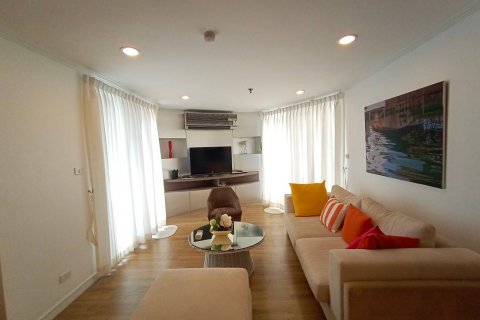Condo in Bangkok, Thailand, 3 bedrooms № 143619 - photo 5
