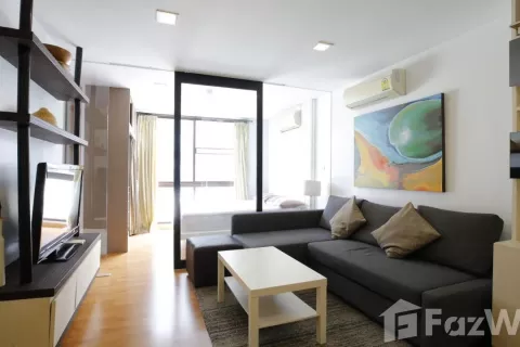 Condo à Khlong Toei, Bangkok, Thaïlande, 1 chambre  № 123981 - photo 1