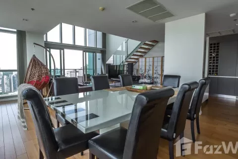 Condo in Khlong San, Bangkok, Thailand, 4 bedrooms  № 123980 - photo 17