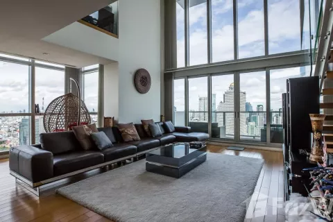 Condo in Khlong San, Bangkok, Thailand, 4 bedrooms  № 123980 - photo 1