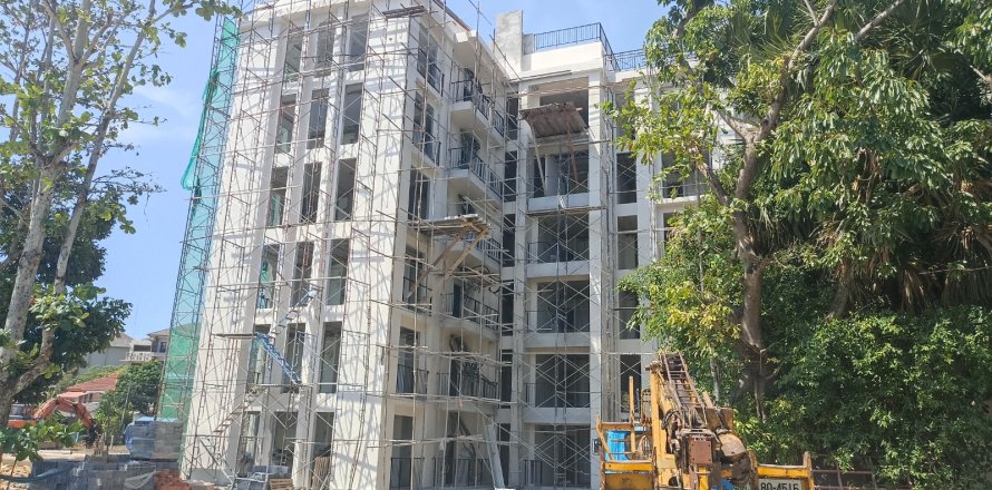 Studio in the Condo in Surin, Thailand № 70375