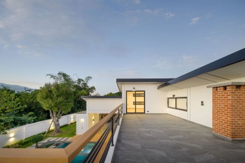 Вилла в Чиангмае, Таиланд с 5 спальнями  № 126095 - фото 14