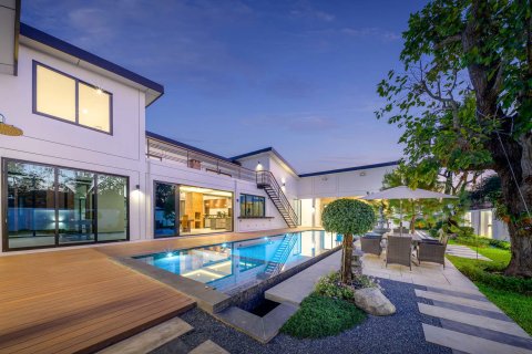 Вилла в Чиангмае, Таиланд с 5 спальнями  № 126095 - фото 18