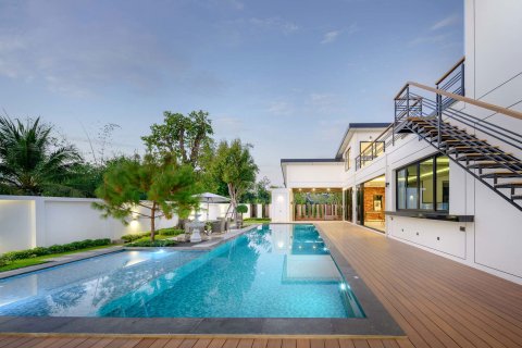 Вилла в Чиангмае, Таиланд с 5 спальнями  № 126095 - фото 15