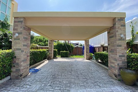 House in Hua Hin, Thailand 4 bedrooms № 125210 - photo 14