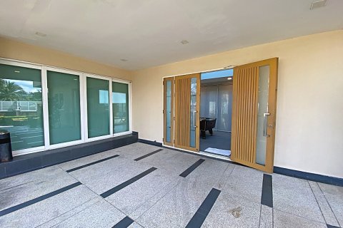 House in Hua Hin, Thailand 4 bedrooms № 125210 - photo 15