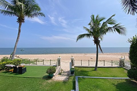 House in Hua Hin, Thailand 4 bedrooms № 125210 - photo 2