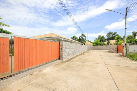 House in Hua Hin, Thailand 5 bedrooms № 125212 - photo 13