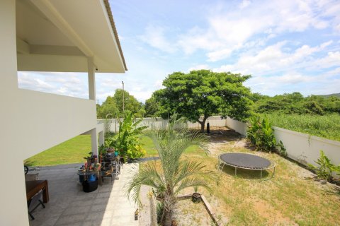 House in Hua Hin, Thailand 5 bedrooms № 125212 - photo 15